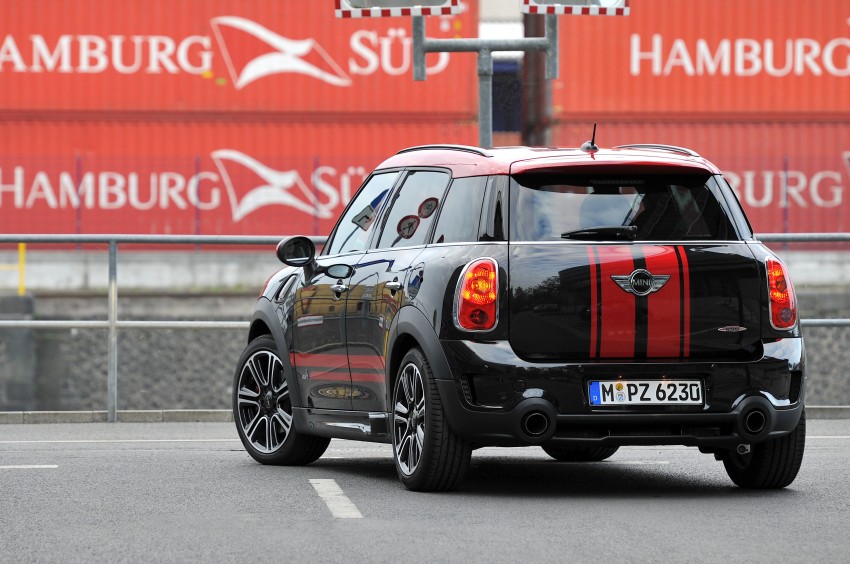 MINI Countryman John Cooper Works – JCW power now available with four doors and all wheel drive 130036