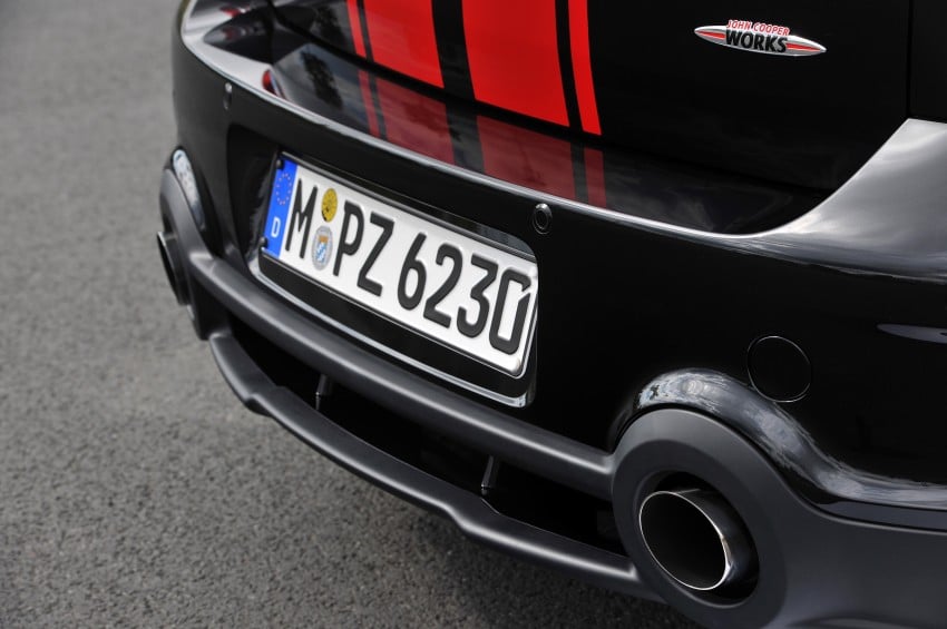 MINI Countryman John Cooper Works – JCW power now available with four doors and all wheel drive 130066