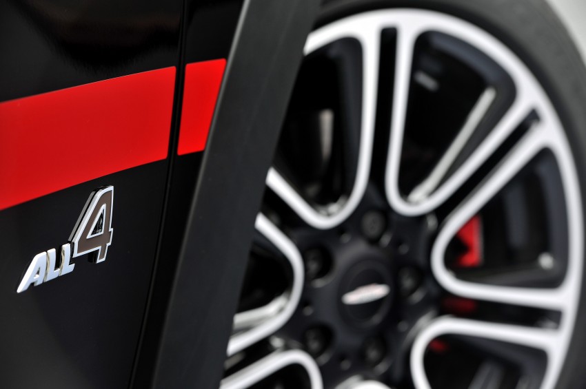 MINI Countryman John Cooper Works – JCW power now available with four doors and all wheel drive 130087