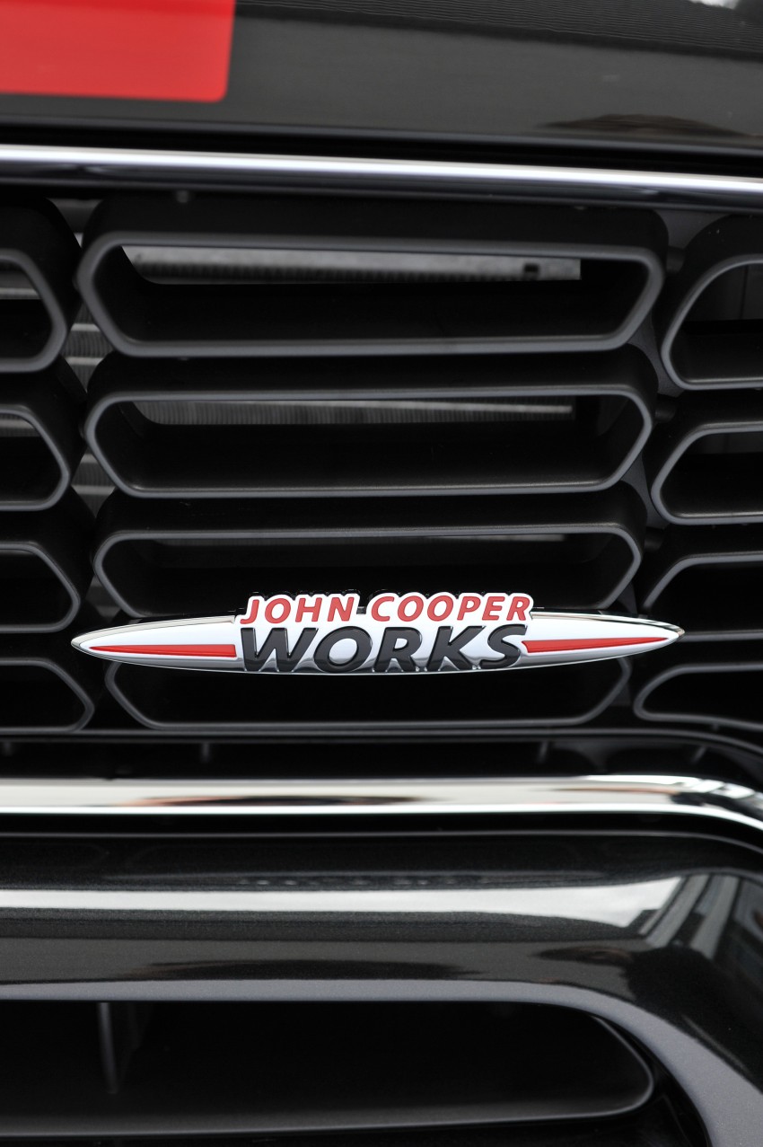 MINI Countryman John Cooper Works – JCW power now available with four doors and all wheel drive 130095