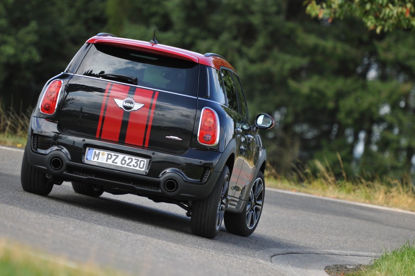 MINI Countryman John Cooper Works – JCW power now available with four doors and all wheel drive 130110