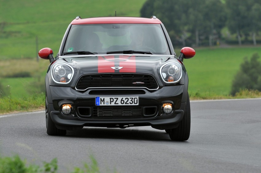 MINI Countryman John Cooper Works – JCW power now available with four doors and all wheel drive 130121