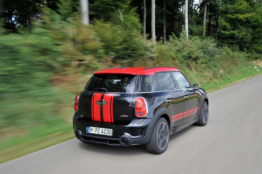 MINI Countryman John Cooper Works – JCW power now available with four doors and all wheel drive 130125