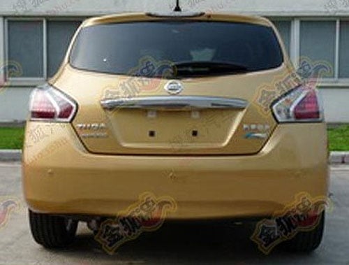 Next generation Nissan Tiida (Latio) hatchback spotted in China, and it looks good!