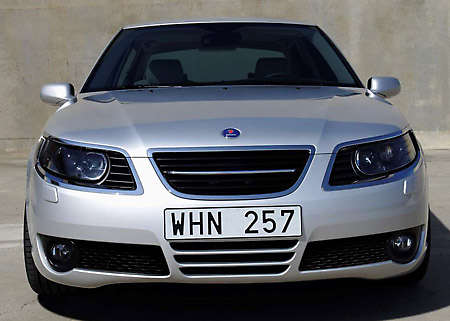 How the Chinese previous generation Saab 9-5 looks like