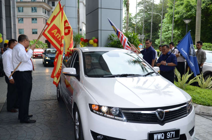 Proton Prevé convoy brings the showroom to the people 101615