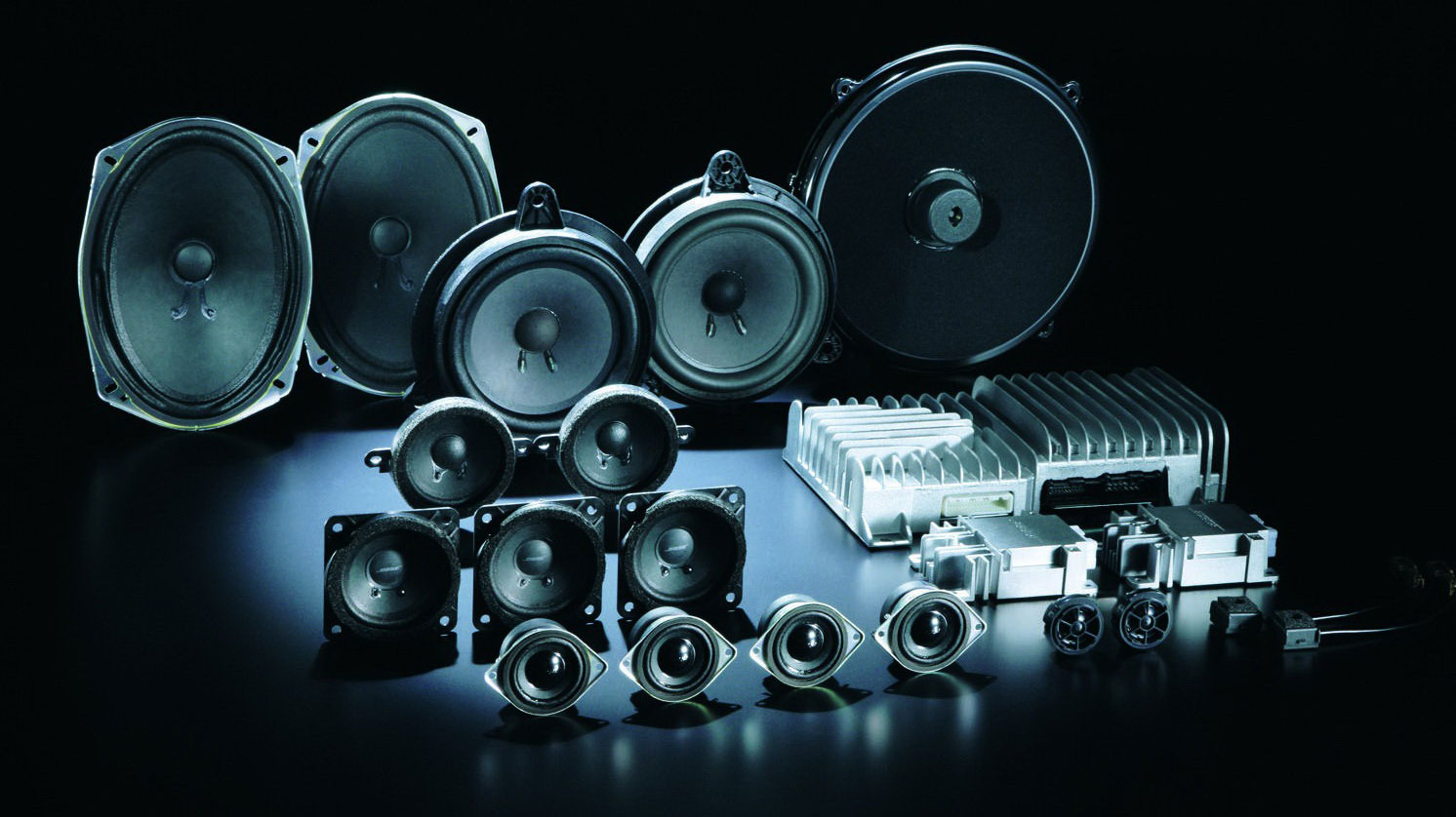 Bose звук. Mitsubishi Power Sound System. Nissan Bose Sound System. Bose авто Япония. Infinity Bose Sound System.