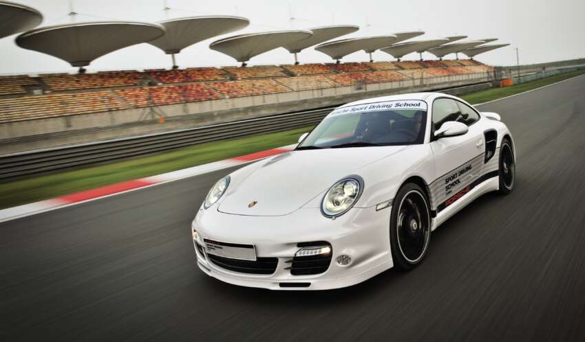 SDAP to reward new Porsche 911 Carrera owners 148158
