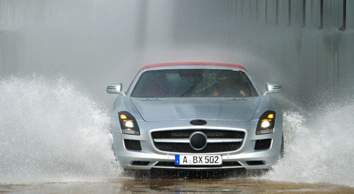 Mercedes-Benz SLS AMG Roadster to debut in September