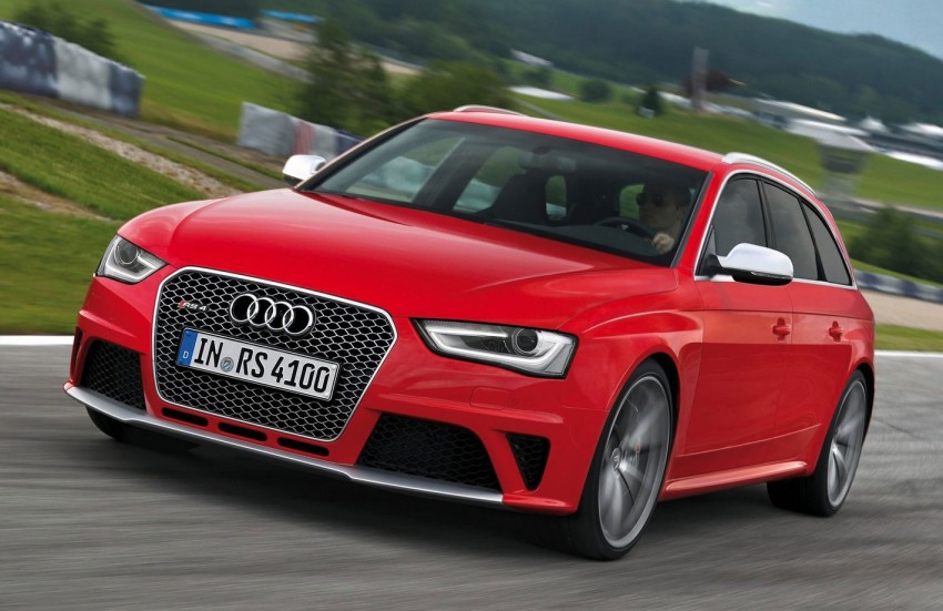 Audi RS4 Avant – a 450 hp wagon wet dream 112945