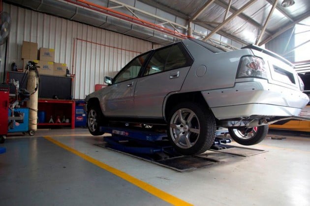 My Proton Makeover: Work in Progress pictures of Madam Lee’s 1991 Proton Saga