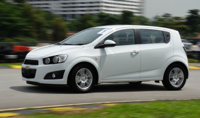 DRIVEN: Chevrolet Sonic LTZ sedan and hatchback previewed – Orlando MPV also given a short spin 140229