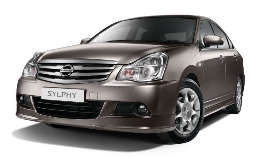 Nissan Sylphy updated – two trim levels, plenty of new kit 92151