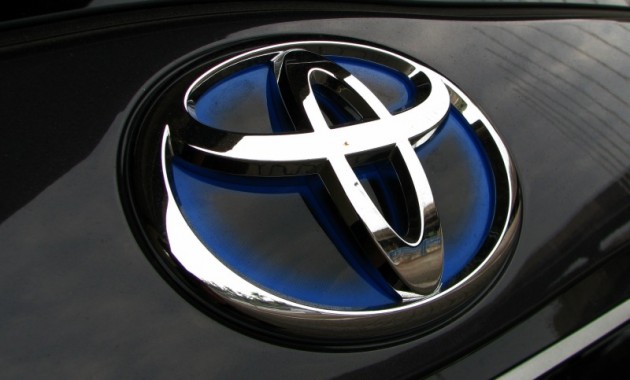 Toyota expects operating profit to plunge by 80% and global sales to go down by 1.5 million units this year