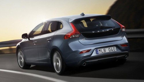 LEAKED: Volvo V40 video and hi res pics emerge online