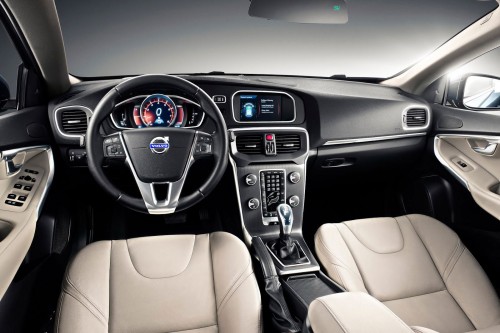 LEAKED: Volvo V40 video and hi res pics emerge online