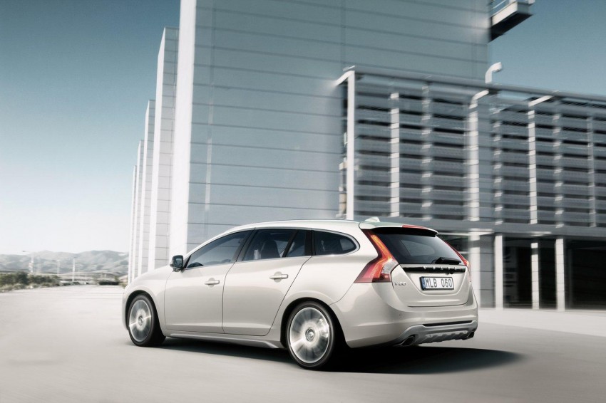 Volvo V60 launched – RM230k for T4, RM269k for T5, CKD 83757
