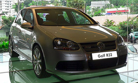 Golf R32
