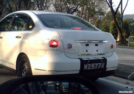 Nissan Bluebird Sylphy Spyshot 1