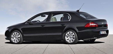 New_2009_Skoda_Superb