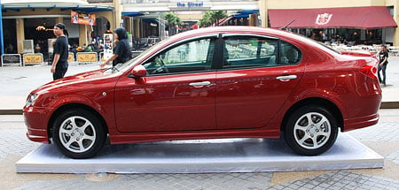 Proton Persona SE