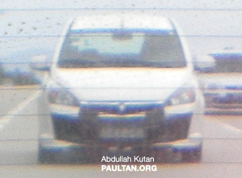 Proton Exora with updated design spotted near Ayer Hitam?