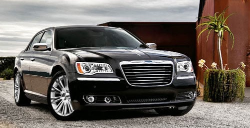 Detroit 2011: New Chrysler 300 leaves his grille behind!