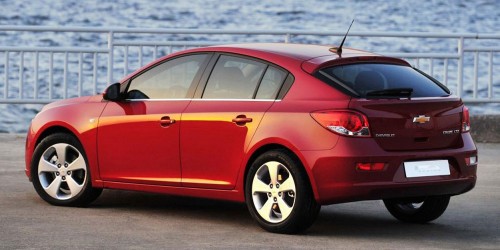 Production Chevrolet Cruze Hatchback revealed