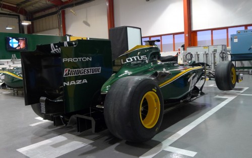 Team Lotus reverts to green colour scheme for 2011