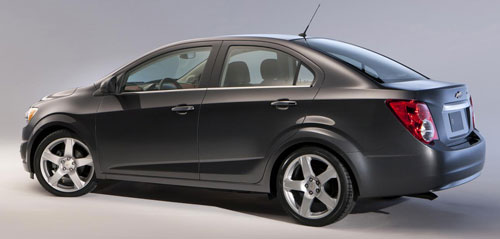 Chevrolet Sonic hatchback and sedan launched at Detroit!