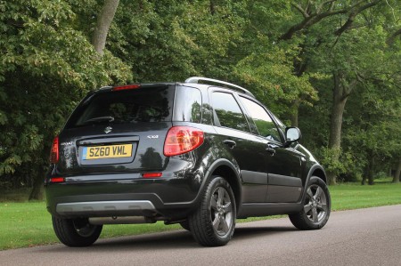 Suzuki SX4 steps into the dark side for UK special edition