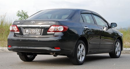 Toyota Corolla Altis 2.0V – Malaysian Spec Test Drive