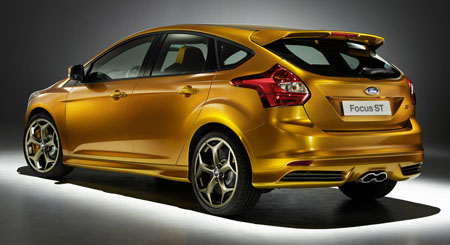 2012 Ford Focus ST with 247 bhp to debut at Paris show