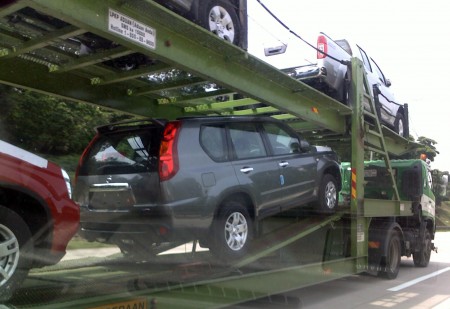 Nissan X-Trail caught in the open, to be launched soon
