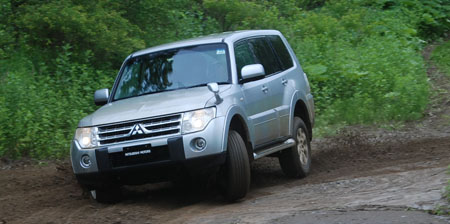 Mitsubishi Pajero launch confirmed, open for booking now
