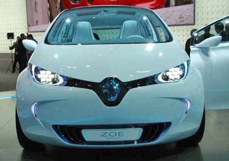 Paris 2010: Renault Zoe previews new signature front