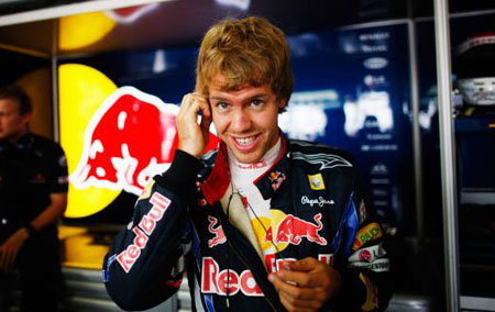 Vettel wins the Japanese GP, Webber completes 1-2 finish