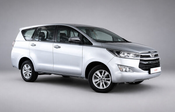 2018 TOYOTA INNOVA G 2.0 AT