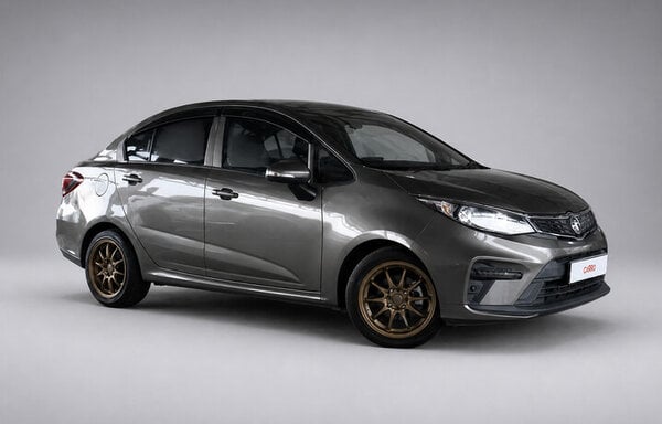 2021 PROTON PERSONA EXECUTIVE (FL) 1.6 AT